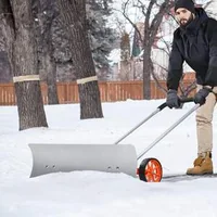 Lopată-pentru-împins-zăpada-cu-roți-lamă-lată-de-76-cm-și-mâner-în-formă-de-U-din-aliaj-de-aluminiu