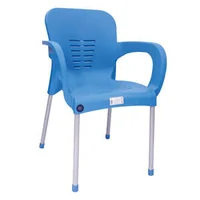 Scaun-din-plastic-cu-picioare-metalice-EYFEL