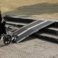 Rampă-portabilă-pliabilă-pentru-scaune-cu-rotile-2-13-m-capacitate-362-kg-aluminiu