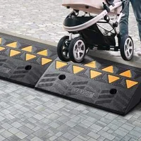 Rampe-din-cauciuc-pentru-borduri-set-de-2-bucăți-înălțare-de-5-capacitate-de-15-t-structură-stabilă-cu-nervuri-pentru-praguri-și-alei-potrivite-pentru-autoturisme-scaune-rulante-biciclete-și-motociclete