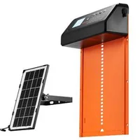 Ușă-automată-pentru-cotețul-de-găini-cu-panou-solar-temporizator-senzor-de-lumină-și-protecție-împotriva-prinderii