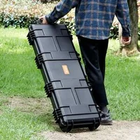Valiză-rigidă-pentru-pușcă-cu-3-straturi-de-spumă-de-protecție-42-inchi-cu-încuietoare-și-roți-impermeabilă-IP67-și-rezistentă-la-strivire