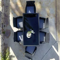 Set-de-grădină-de-lux-din-ratan-pentru-6-persoane-negru-sau-maro-cu-6-scaune-și-masă-cu-blat-de-sticlă