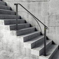 Balustradă-din-fier-forjat-pentru-4-sau-5-trepte-neagră-distanță-între-stâlpi-142-cm