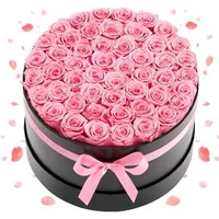 Flori-roz-eterne-50-de-trandafiri-conservați-într-o-cutie-rotundă
