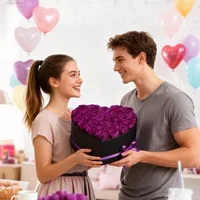 Flori-mov-eterne-27-de-trandafiri-conservați-într-o-cutie-în-formă-de-inimă
