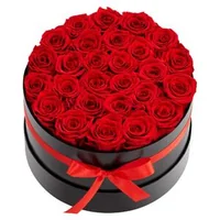 Flori-roșii-eterne-27-trandafiri-conservați-într-o-cutie-rotundă
