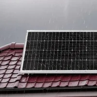 Sistem-solar-800-W-12-V-4-panouri-monocristaline-de-200-W-baterie-LiFePO4-de-12-8-V-300-Ah-controler-MPPT-de-60-A-invertor-de-2000-W