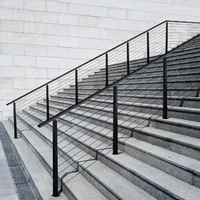 Stâlp-pentru-balustradă-cu-cabluri-91-cm-secțiune-2-5x5-cm-cu-găuri-preforate-înclinate-la-30-negru